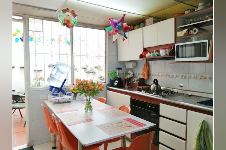 Picture of VICO Agradable habitación al norte de Bogotá, an apartment and co-living space in Villa del Prado